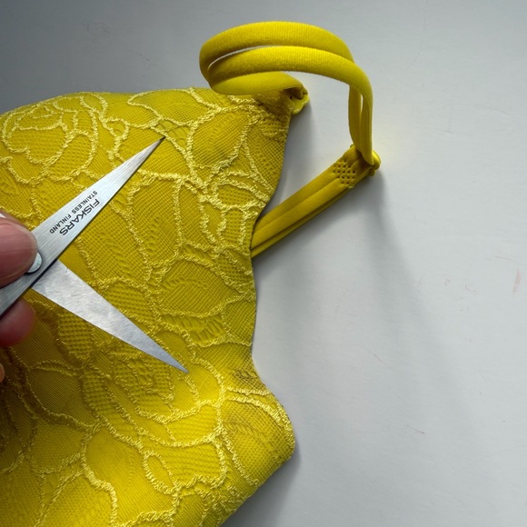 Victoria's Secret 34C Bright Colors set of 5 Push-Up Bras, Flawed - Picture 16 of 16